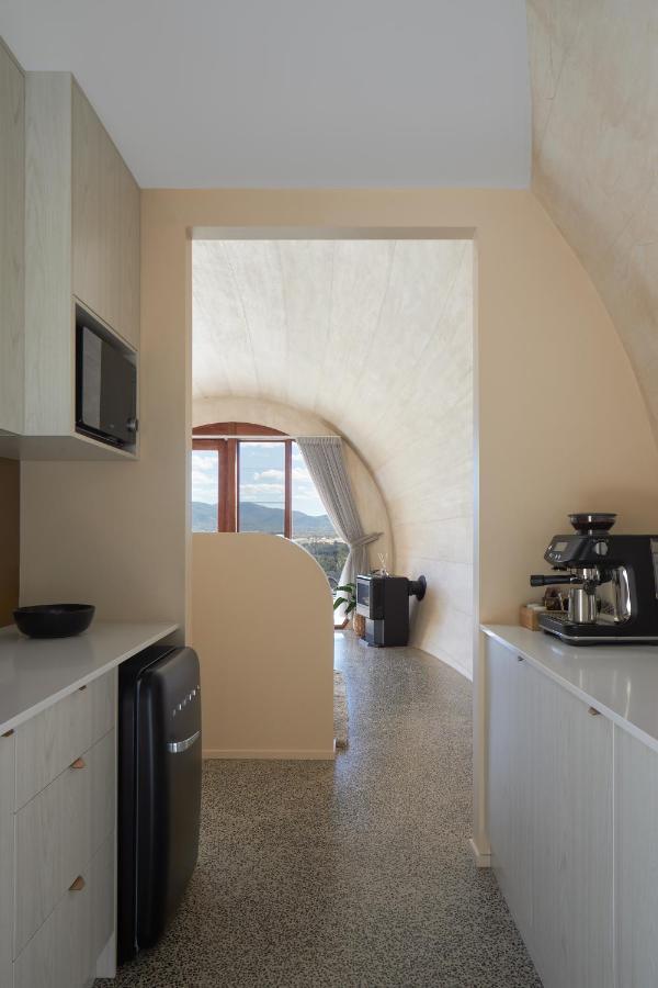 Barrel View Luxury Cabins Ballandean Exterior foto