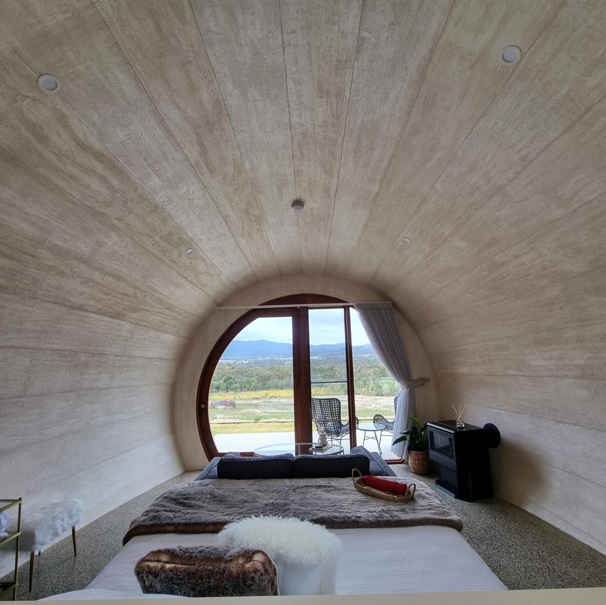 Barrel View Luxury Cabins Ballandean Exterior foto